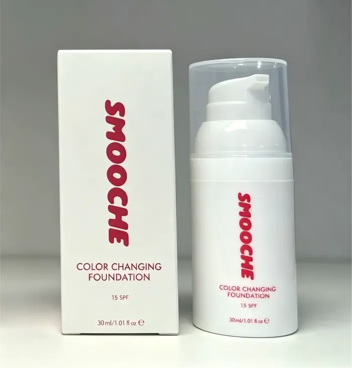Fond de teint SMOOCHE changeant de couleur 30 ml - Teinte auto-adaptative, couvre les imperfections 