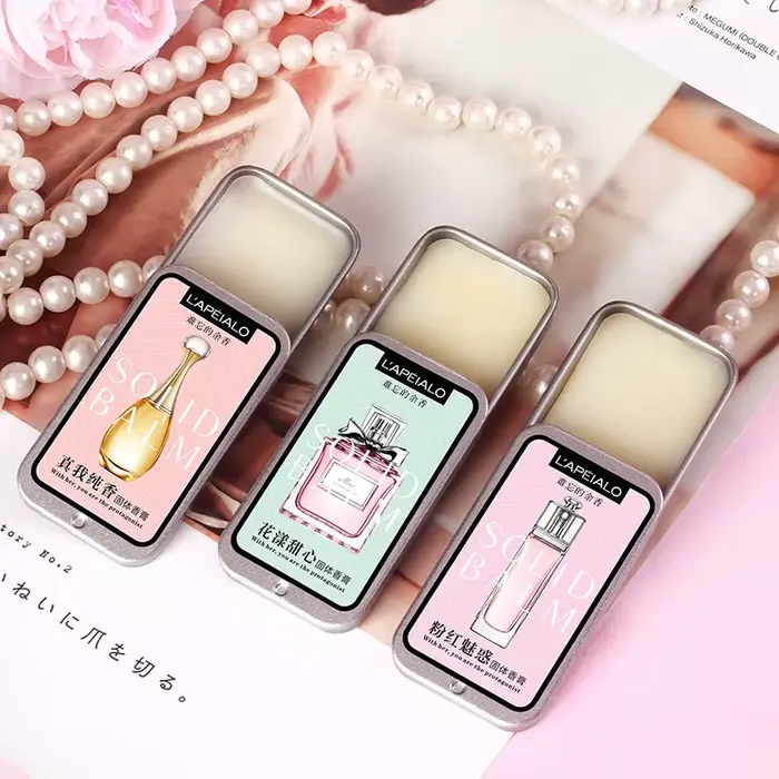 Baume solide parfumé aux phéromones pour femme