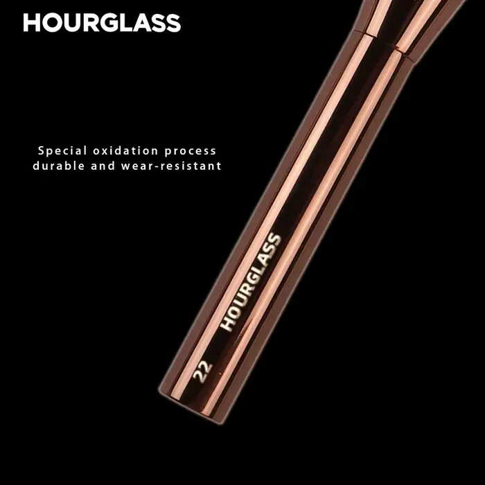 HOURGLASS pinceaux de fond de teint liquide coudés