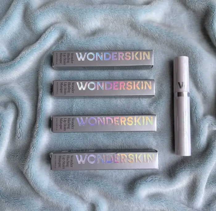 4ml Original Tear Lip Glaze Wonderskin Wonder Blading Lip Dyeing Mask XOXO ROMANCE LOVELY CHARMING WHIMSICAL DIVINE Baume à lèvres mat