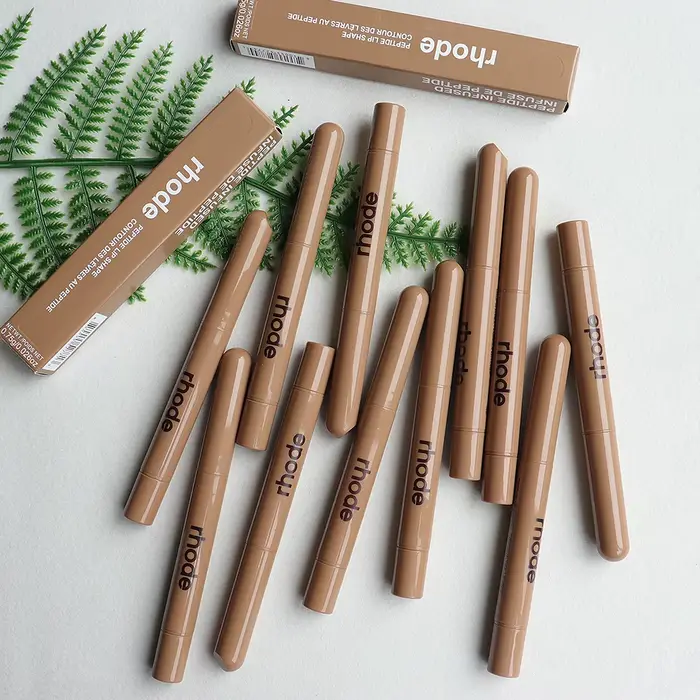 Rhode Skin Peptide Lip Shape Pen