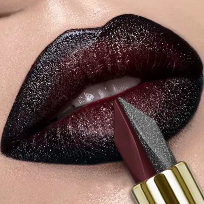 Rouge à lèvres bicolore marron noir