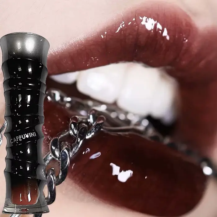 Gloss à lèvres rouge foncé style punk